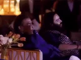 मैथिली ठाकुर की भक्ति गीत में मग्न अनंत-राधिका अंबानी, VIDEO:राधिका गोरी से...भजन पर झूमा अंबानी परिवार, बेटे अनंत के जन्मदिन पर आयोजन